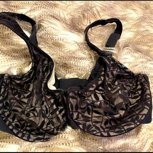 ⭐️Lovely black underwire bra